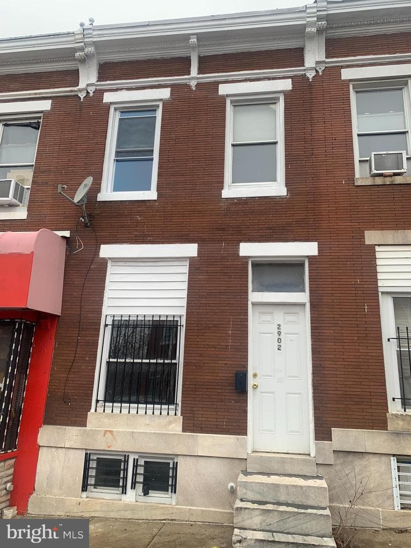 2902 E Monument Street, Baltimore