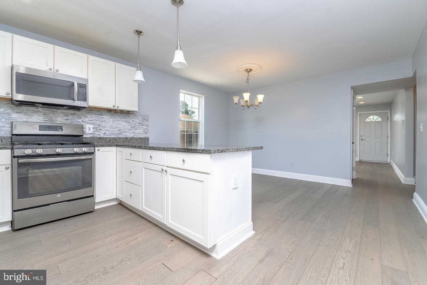 6307 Birchwood Avenue photo 10