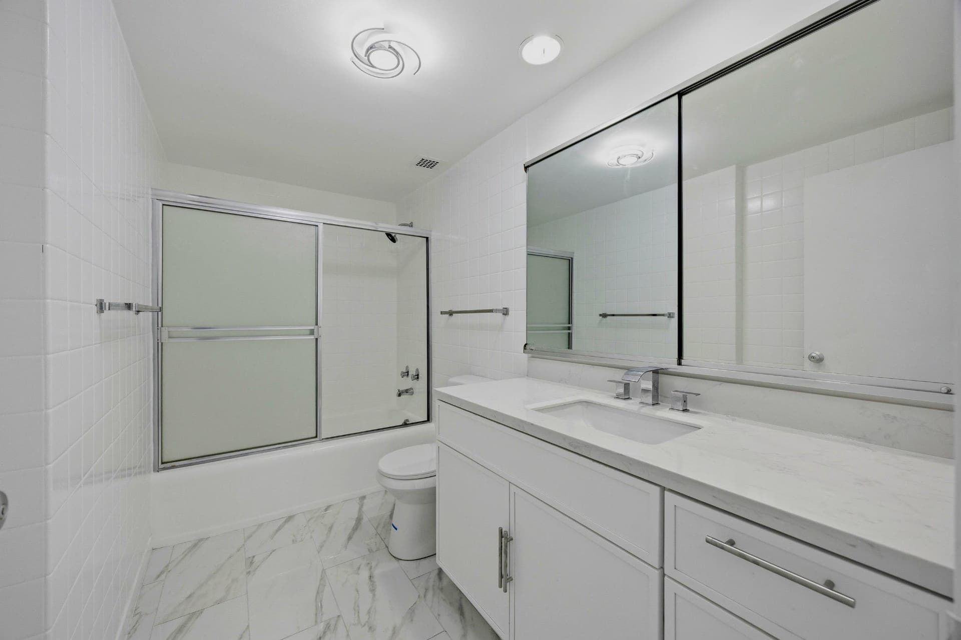 7121 Park Heights Avenue #206 photo 25