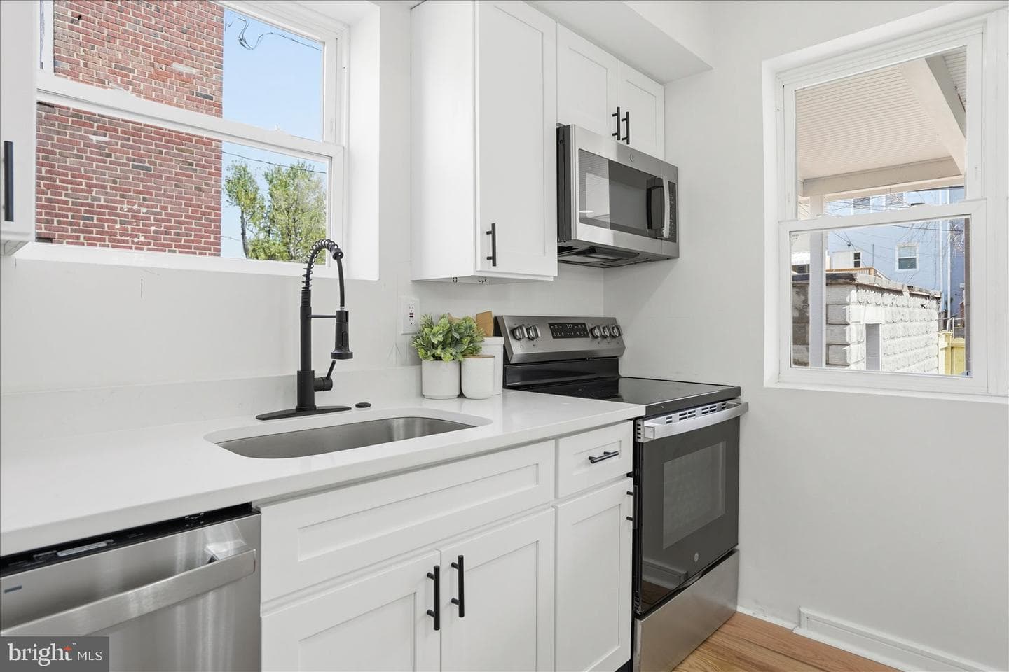 3919 Brooklyn Avenue photo 14