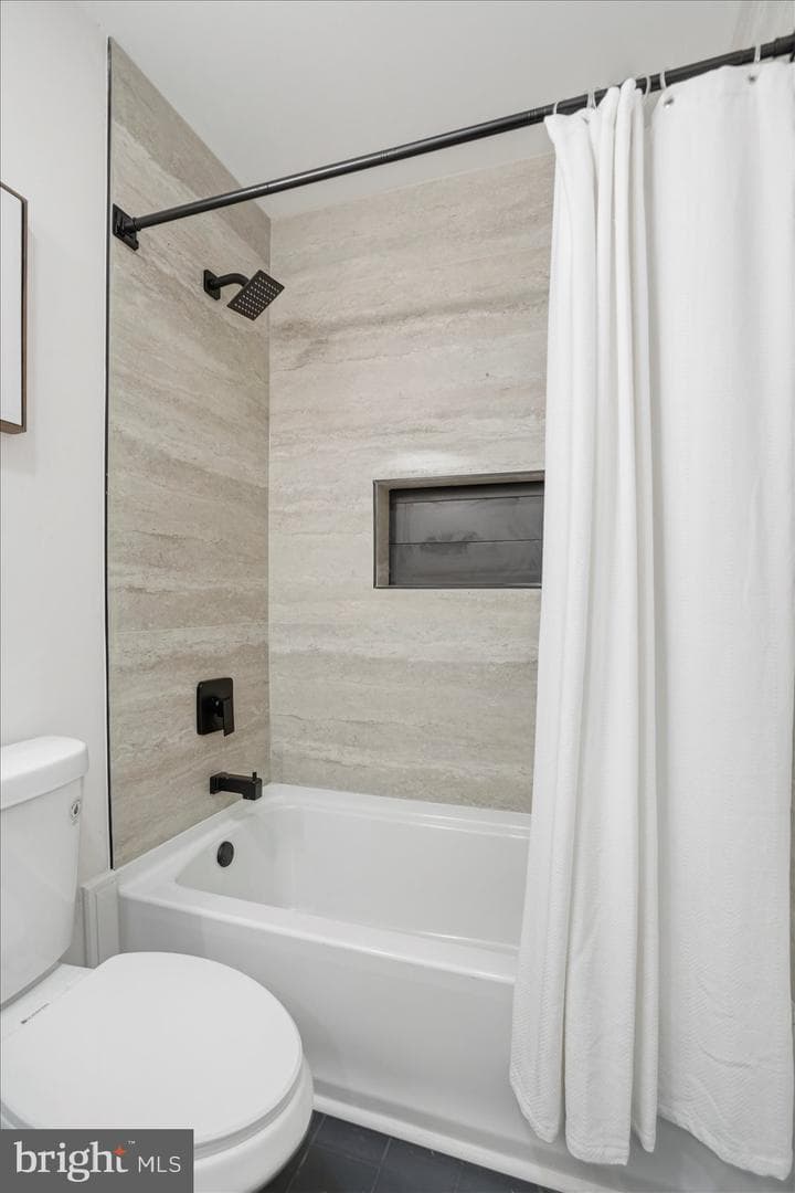 3919 Brooklyn Avenue photo 22