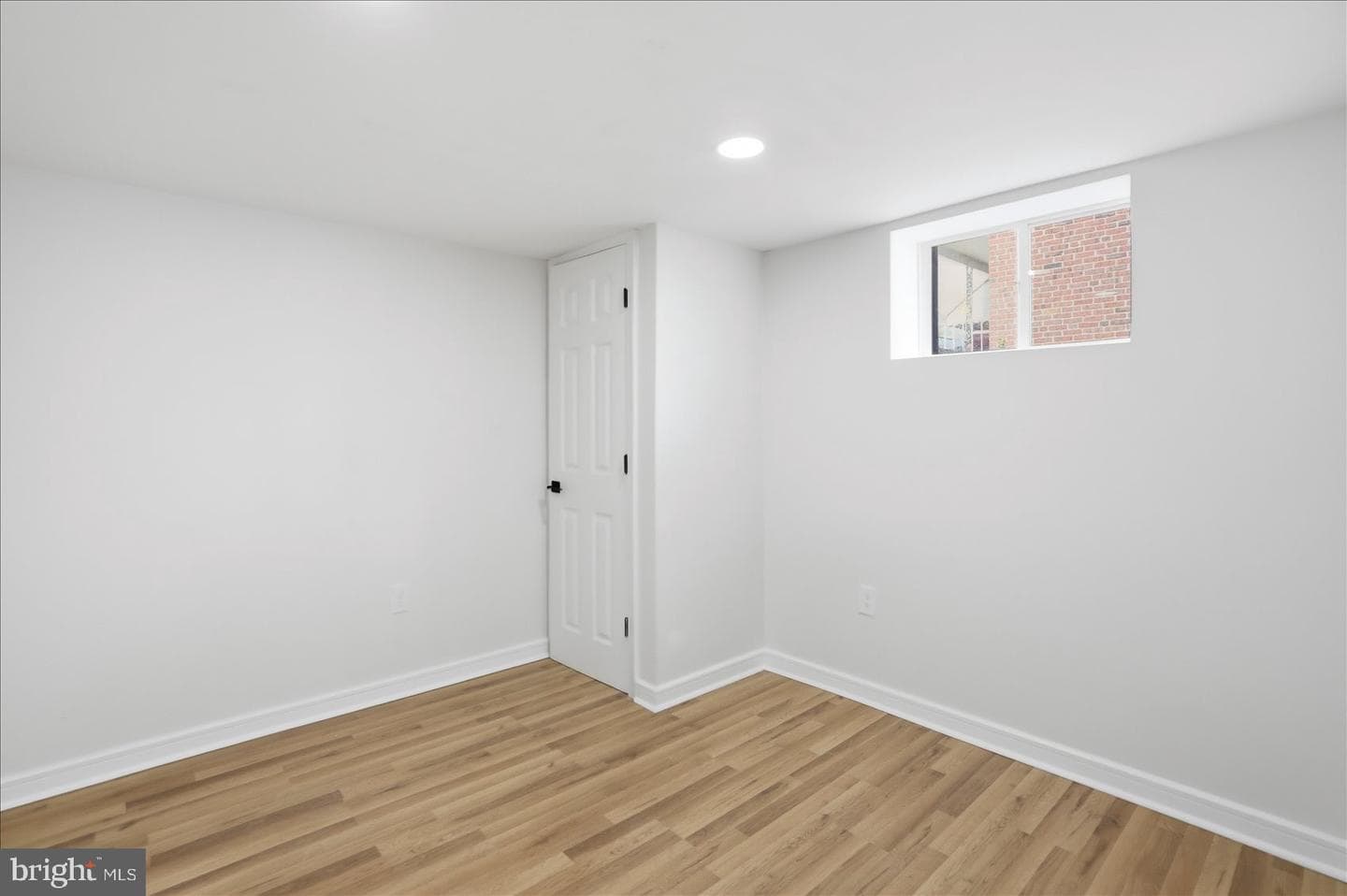3919 Brooklyn Avenue photo 30