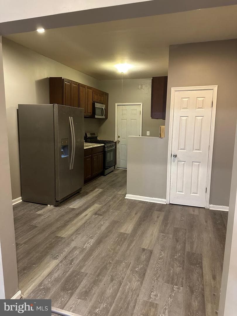 3021 Grayson Street photo 4