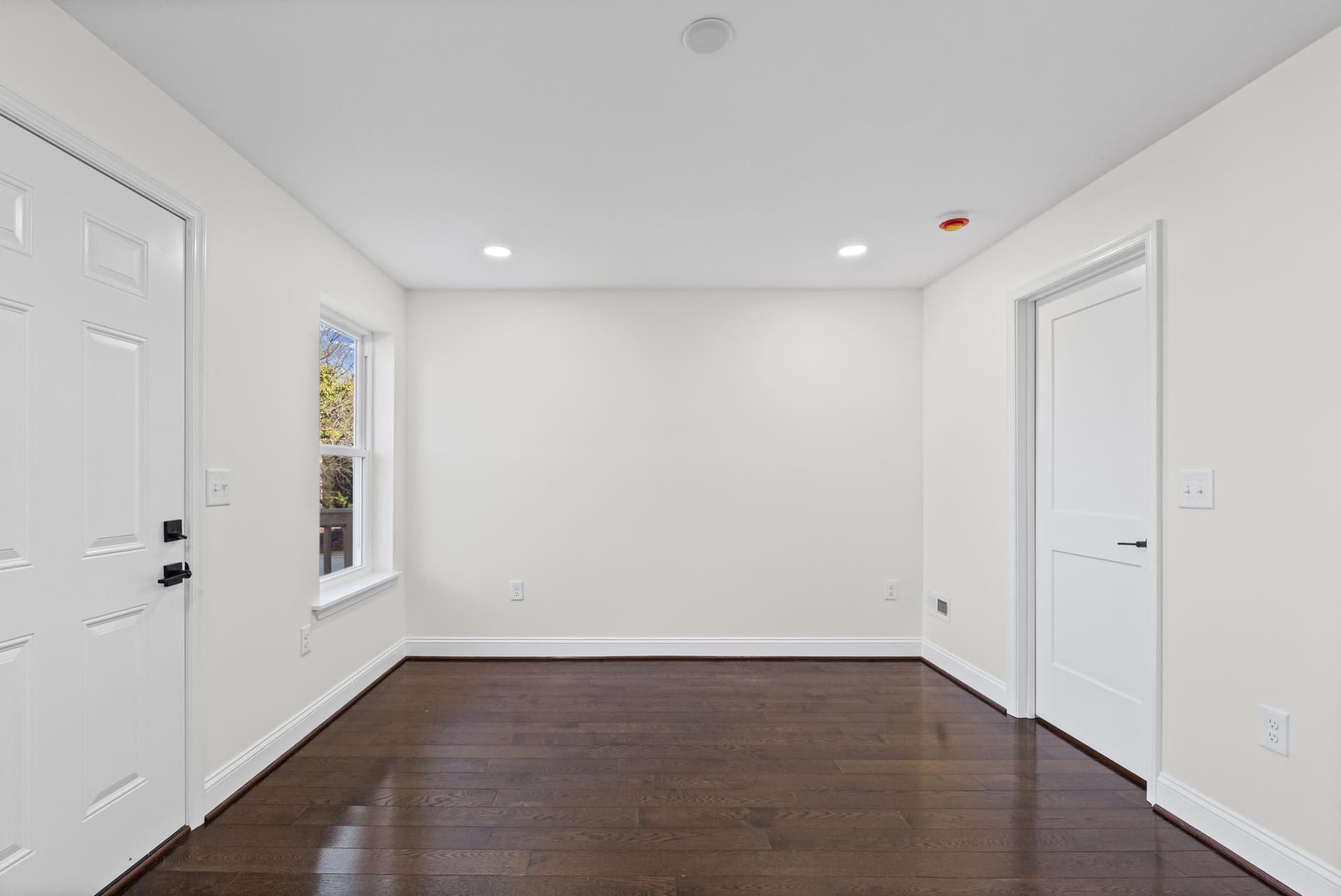 532 N Carrollton Avenue photo 19