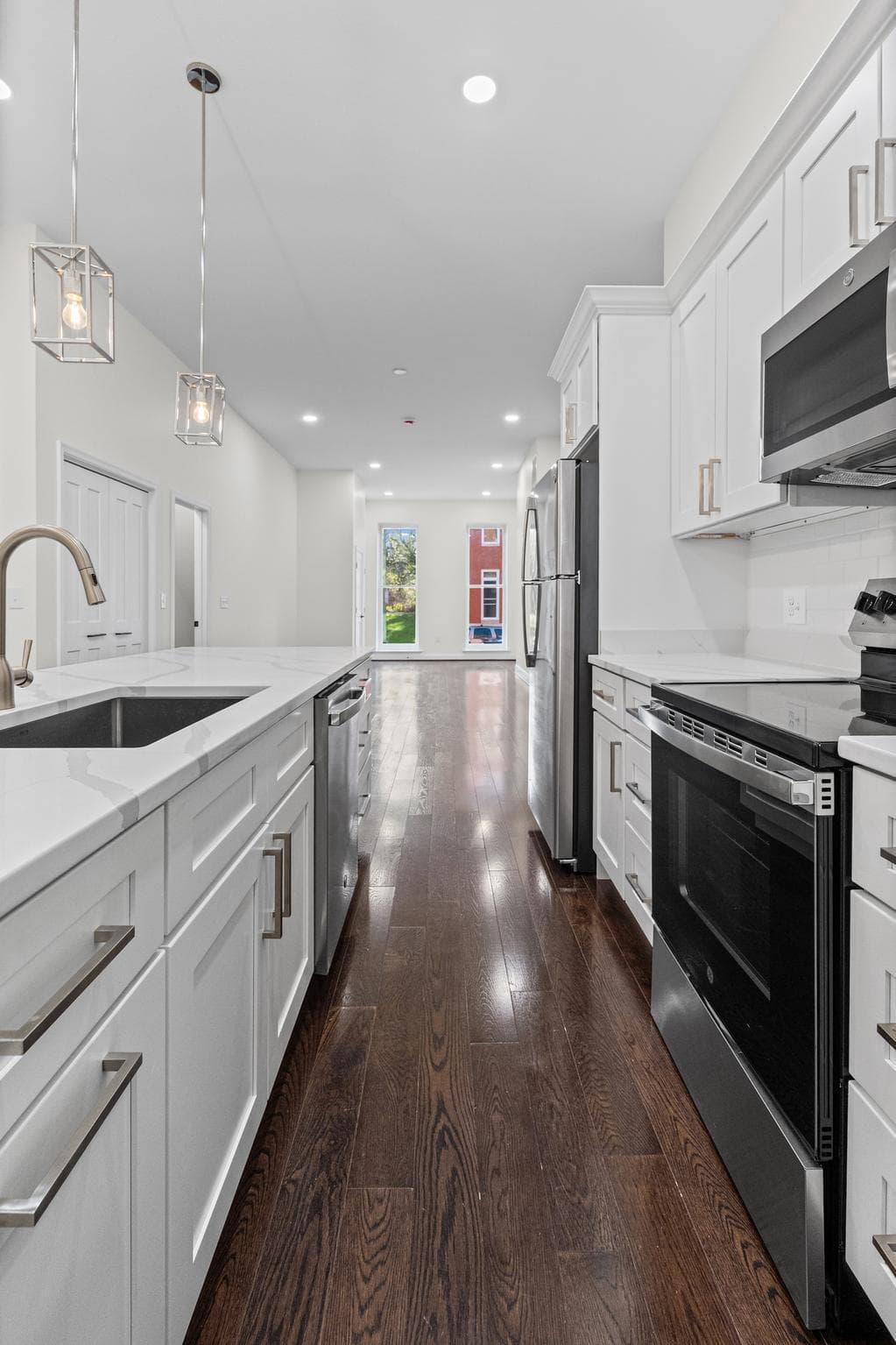532 N Carrollton Avenue photo 3