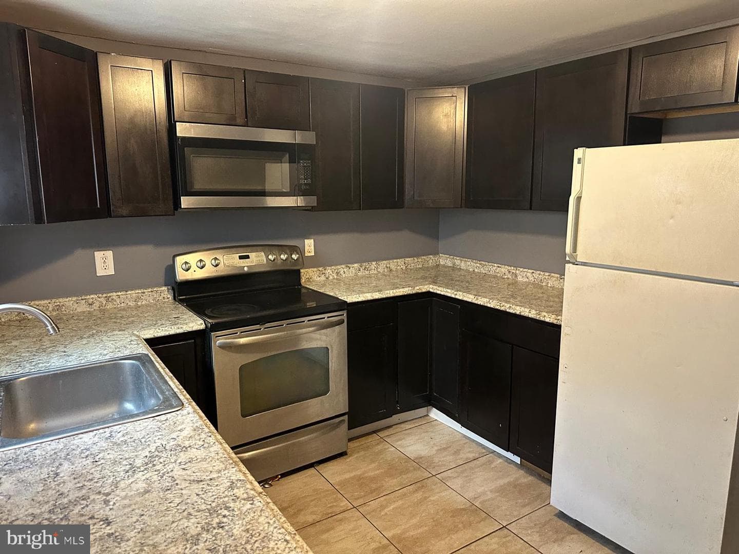 1706 W Lexington Street photo 8