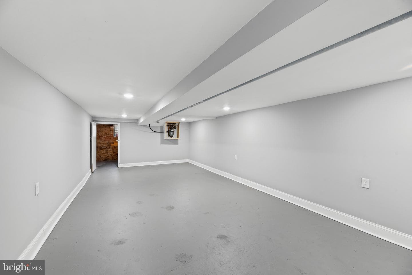 1634 Ruxton Avenue photo 16