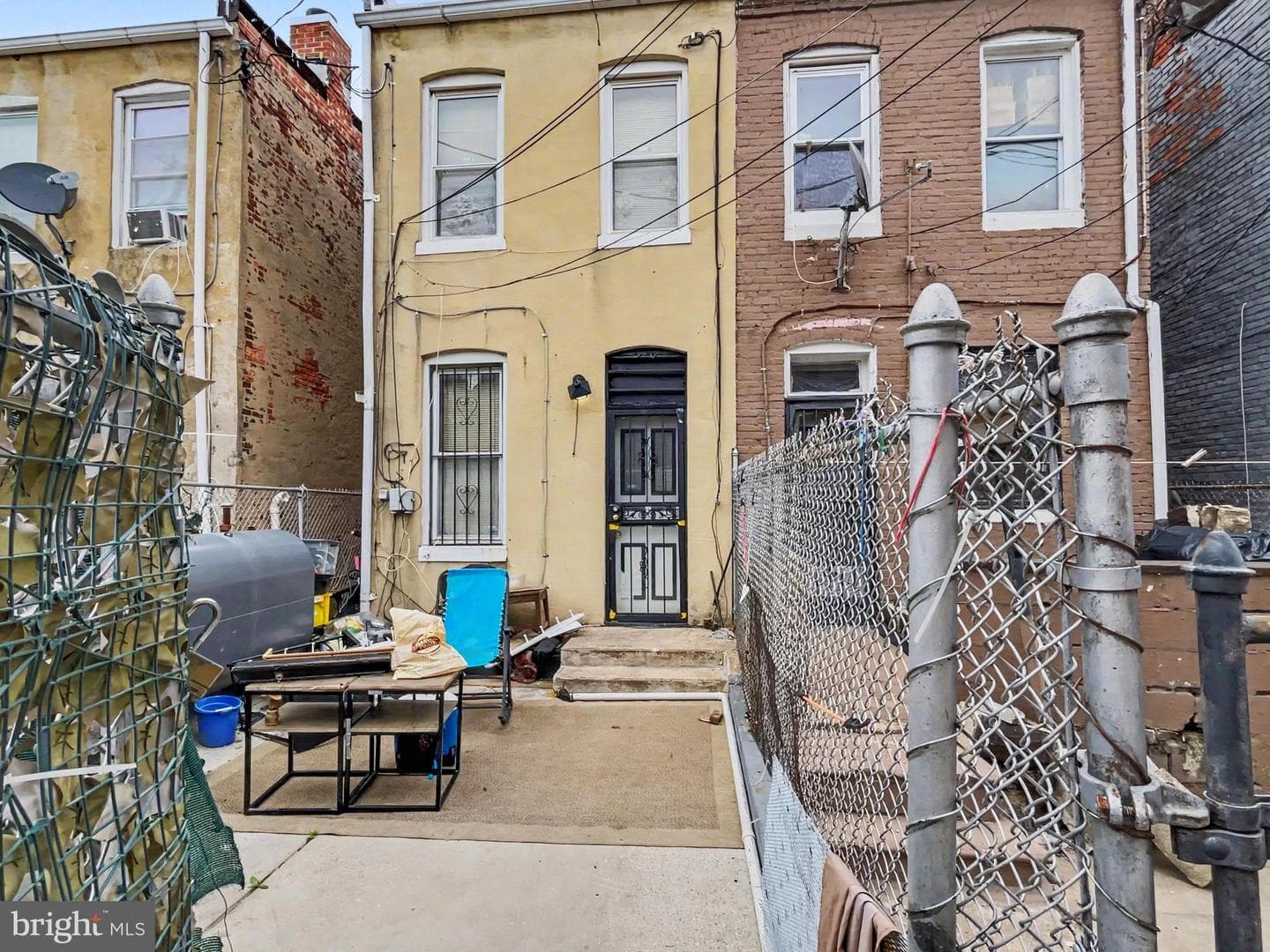 520 Sanford Place photo 3