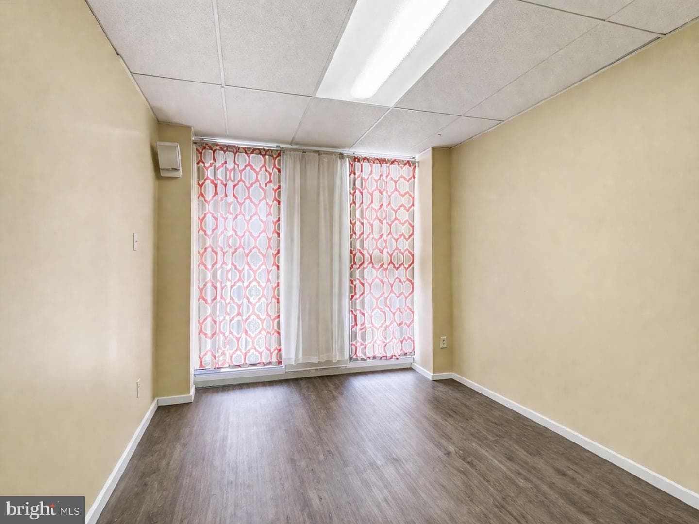520 Sanford Place photo 4