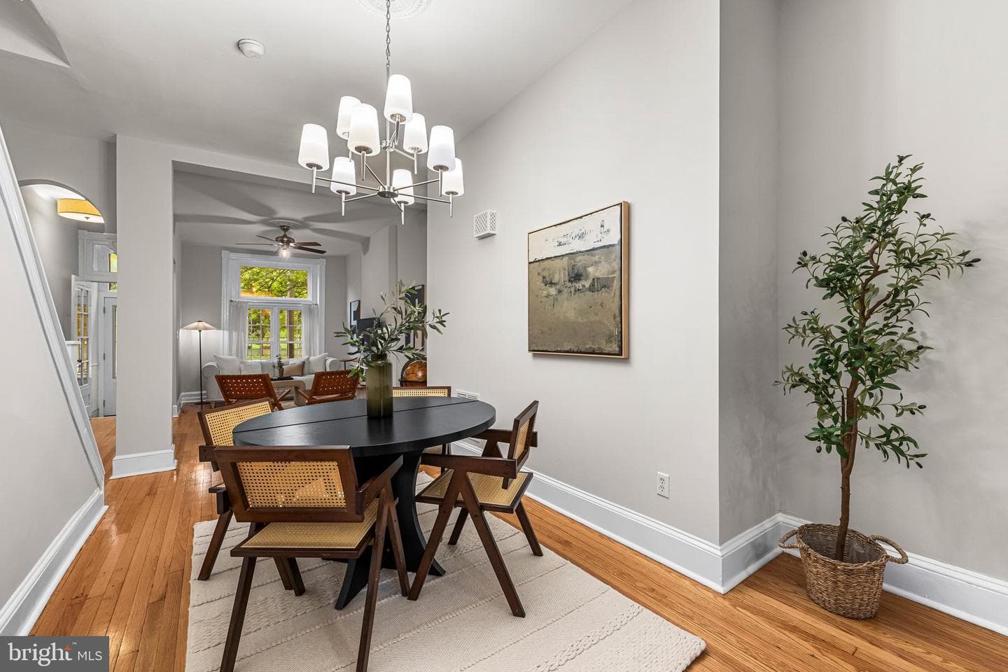 21 S Linwood Avenue photo 16