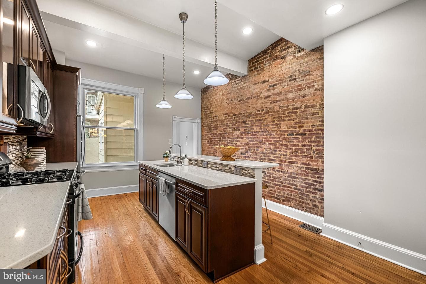 21 S Linwood Avenue photo 18