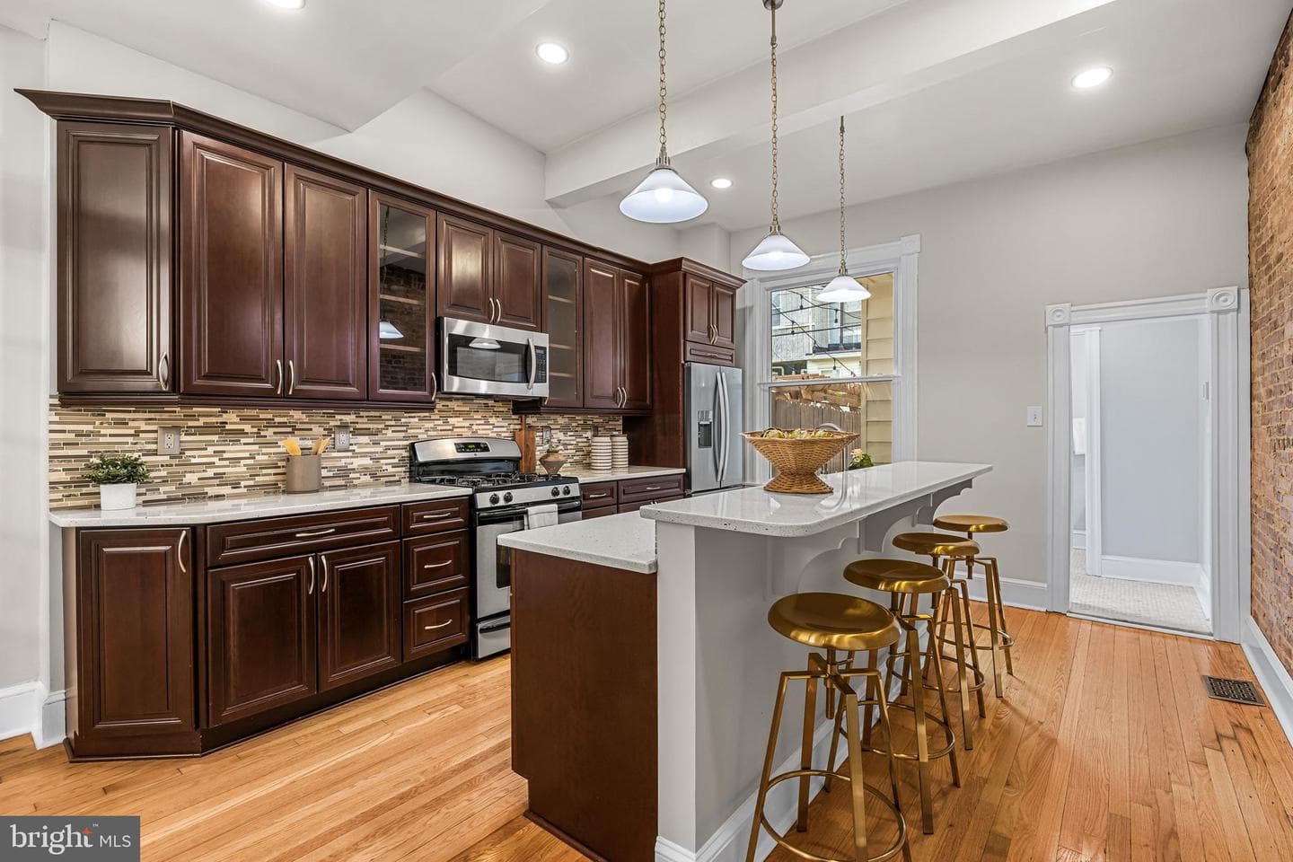21 S Linwood Avenue photo 19