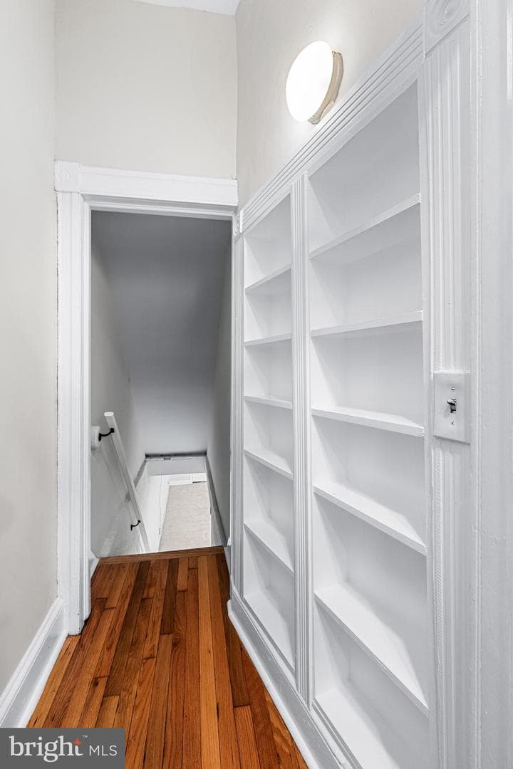 21 S Linwood Avenue photo 24