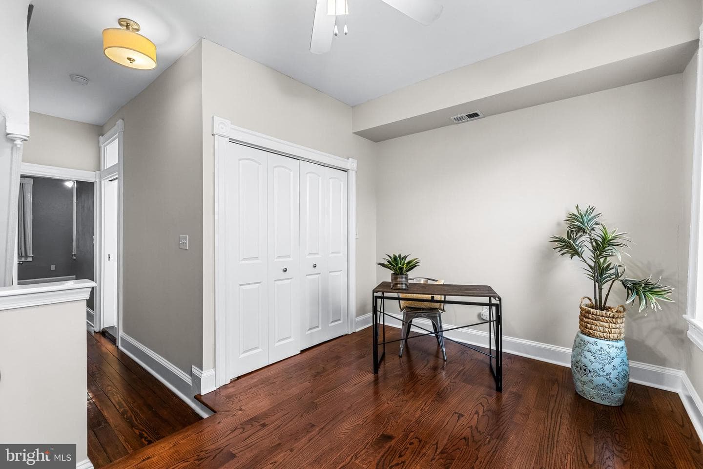 21 S Linwood Avenue photo 30