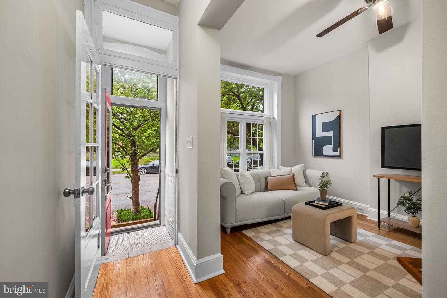 21 S Linwood Avenue photo 5