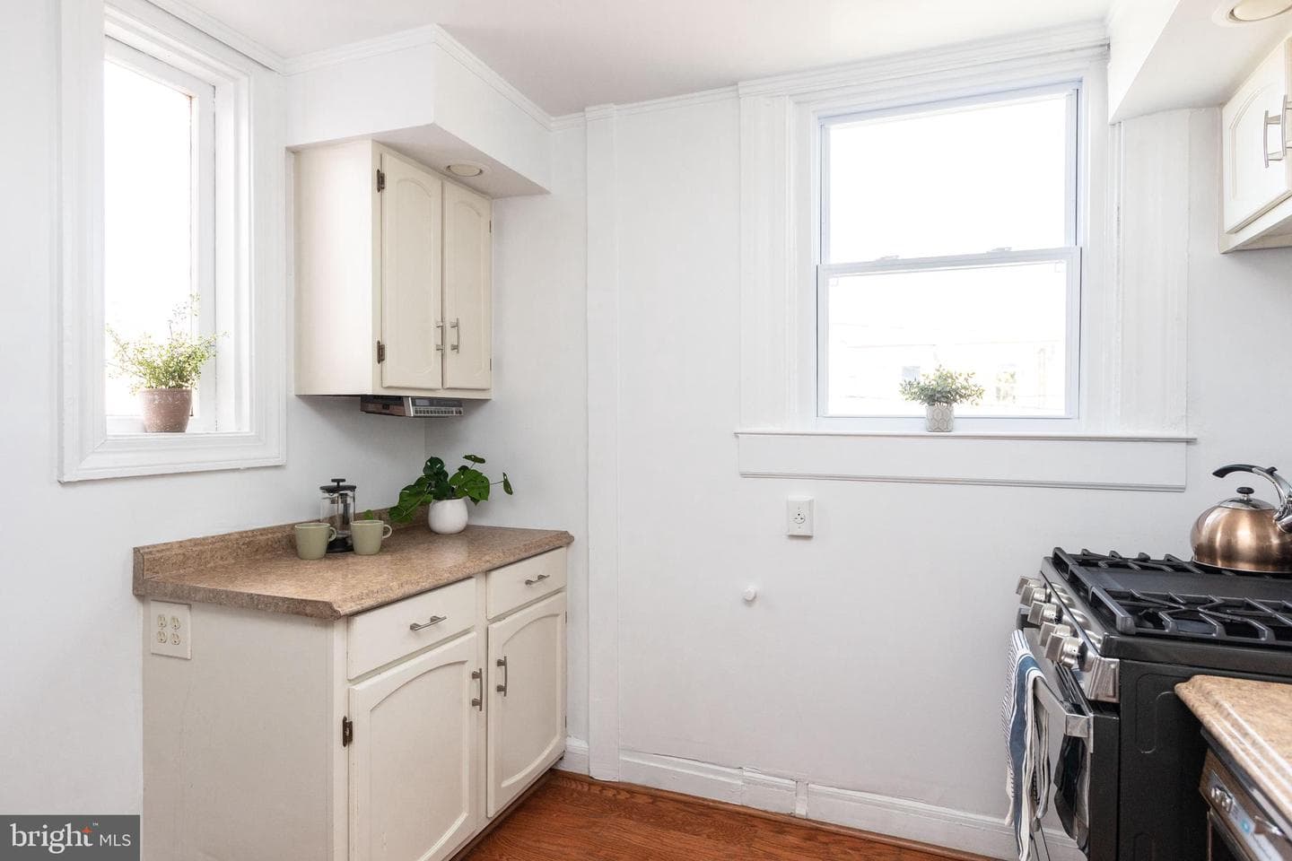 3633 Elkader Road photo 11