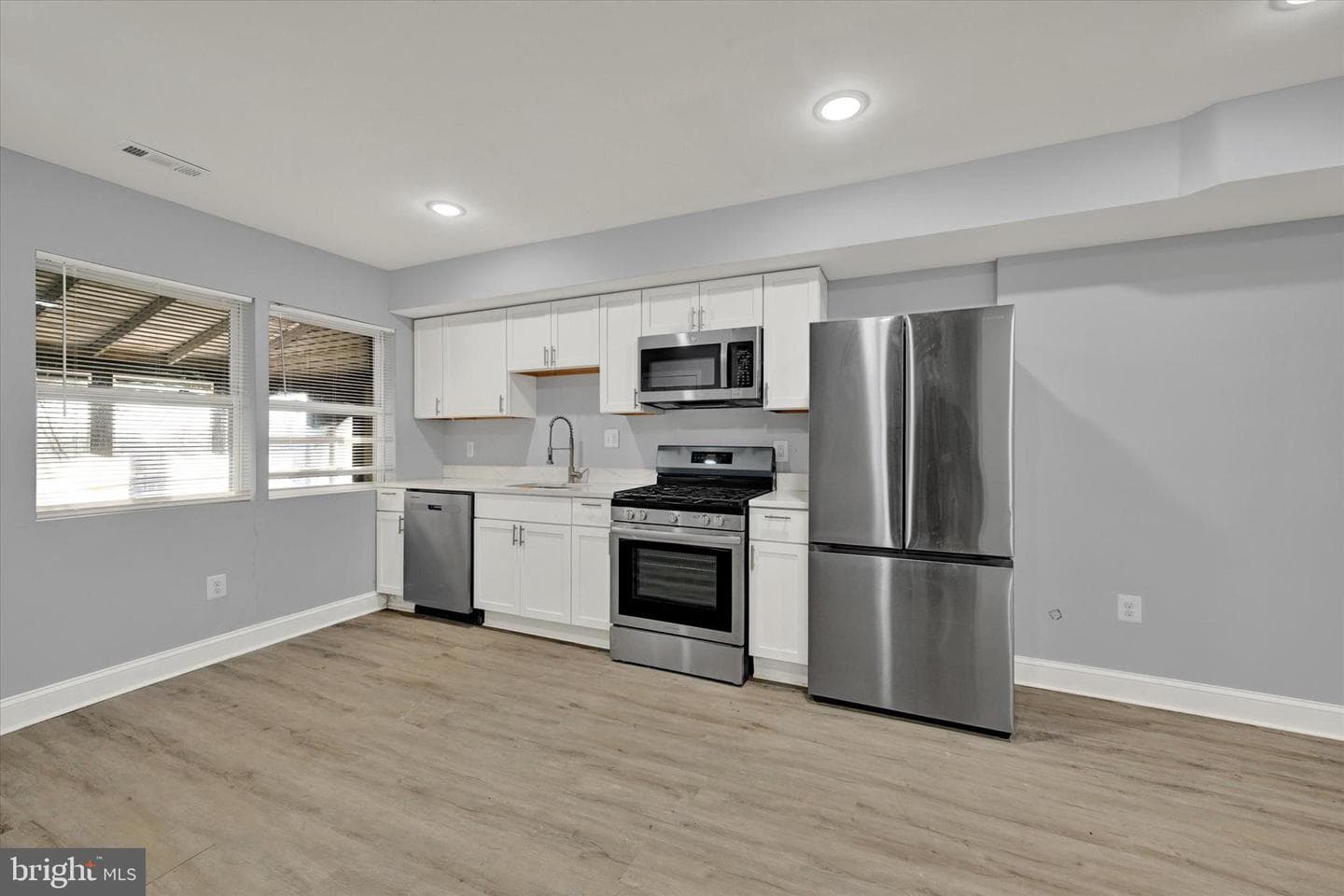 3105 Frisby Street photo 8