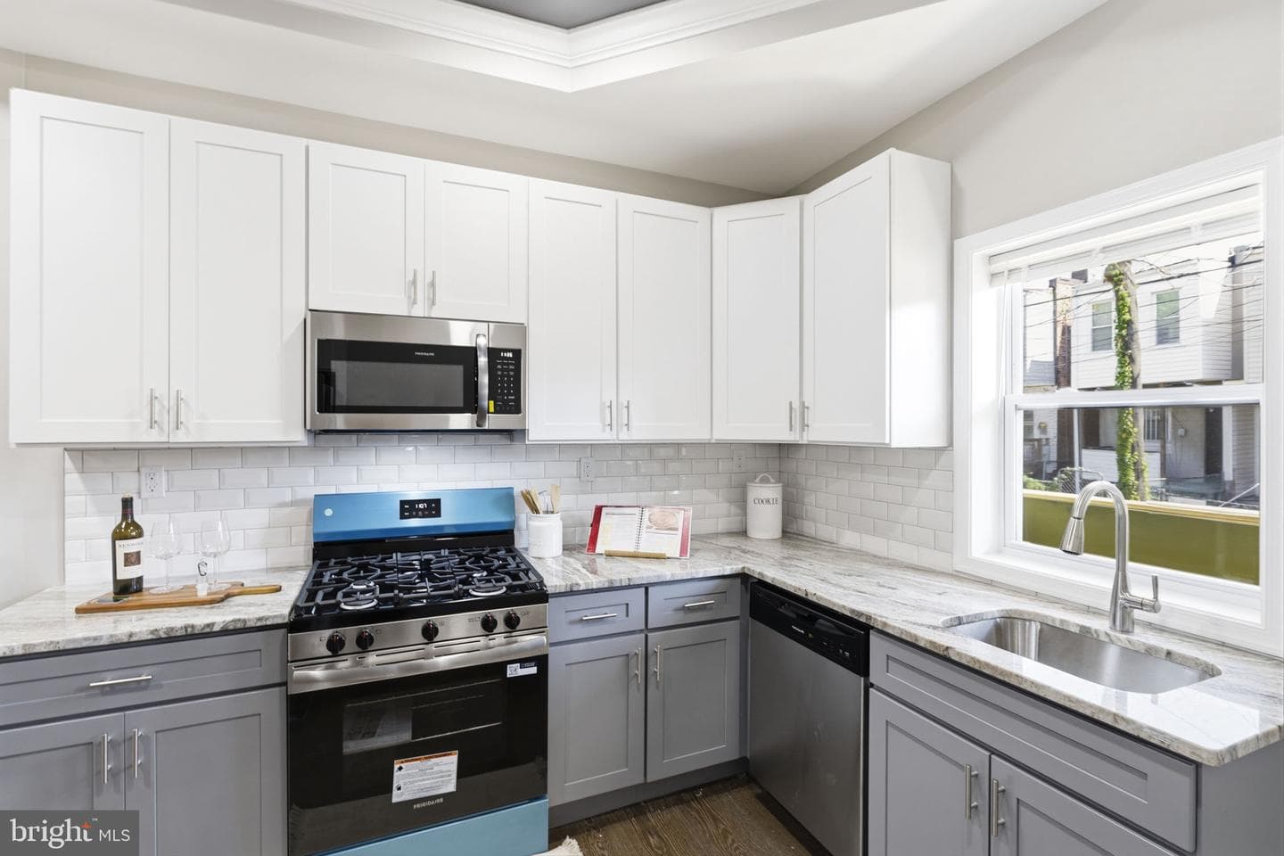 1619 Appleton Street photo 8