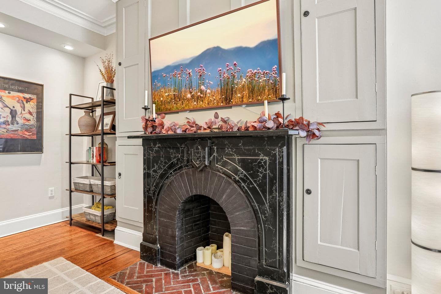 1279 William Street photo 5