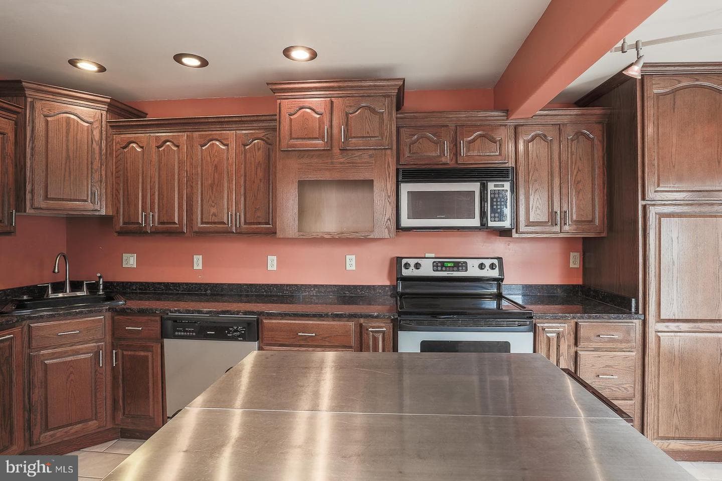 1524 S Charles Street photo 24
