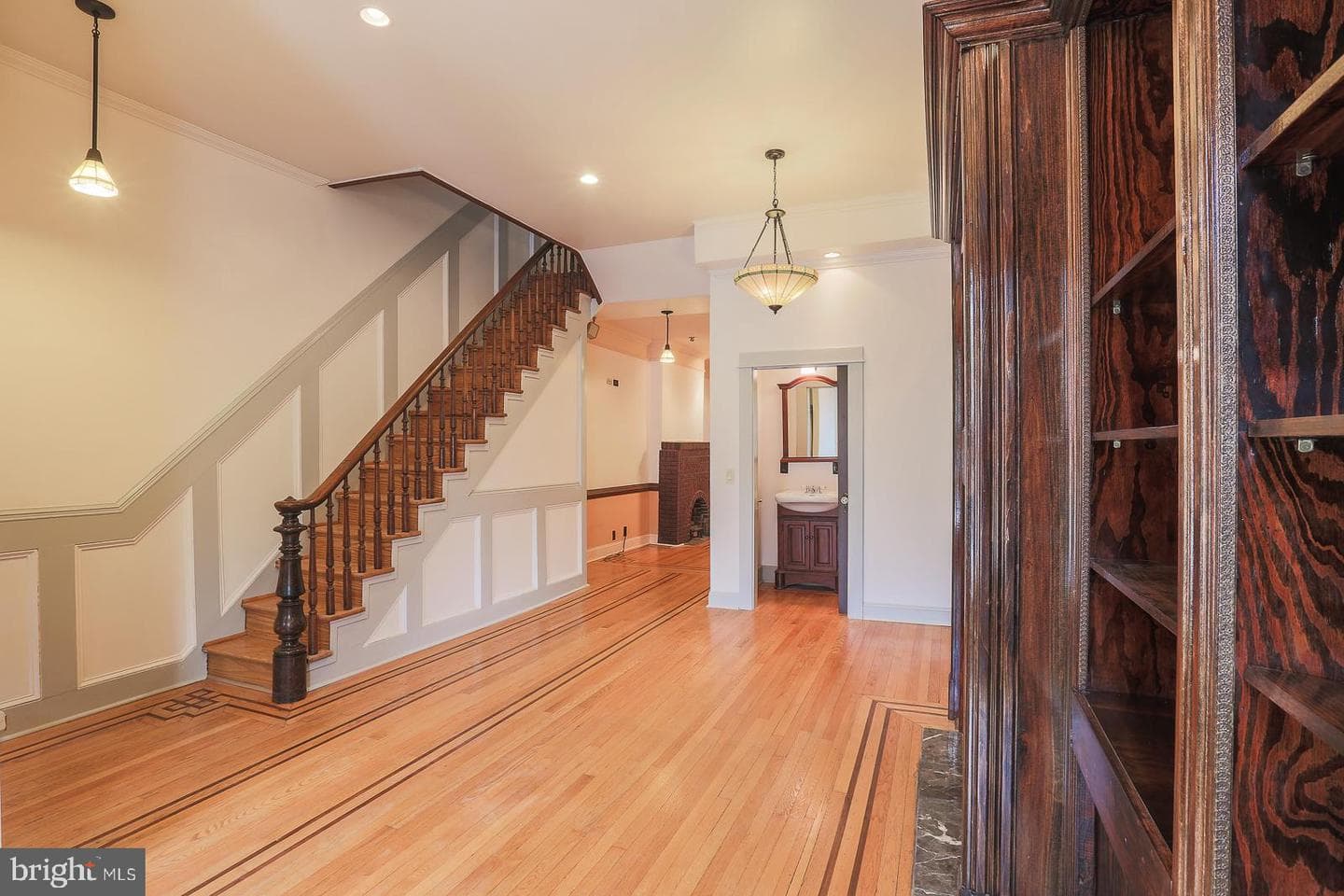 1524 S Charles Street photo 9