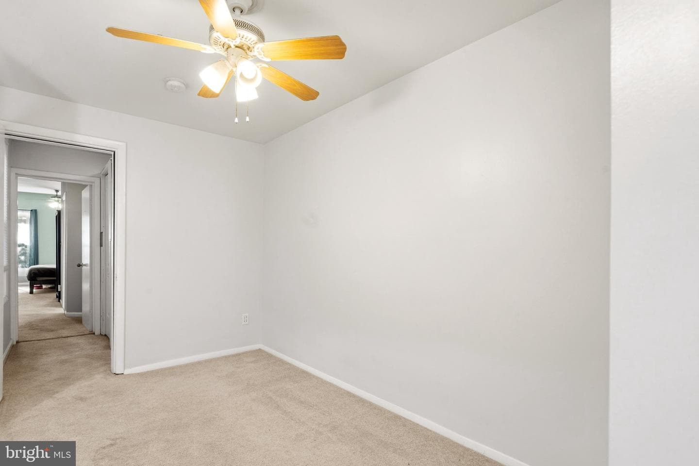 1603 S Hanover Street photo 20