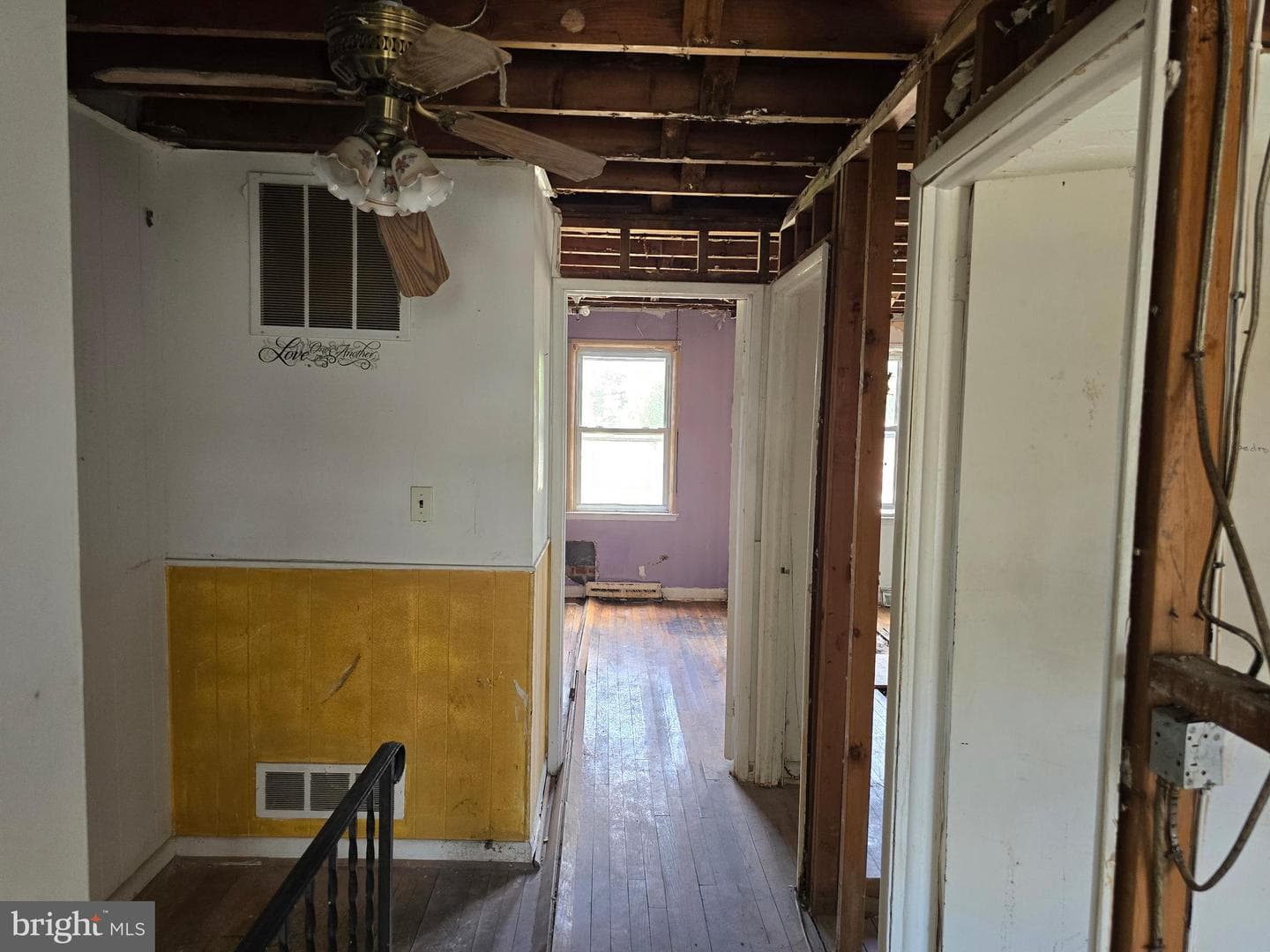 5542 Whitby Rd photo 13