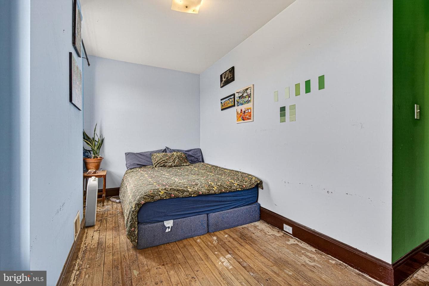 1525 Carswell Street photo 9