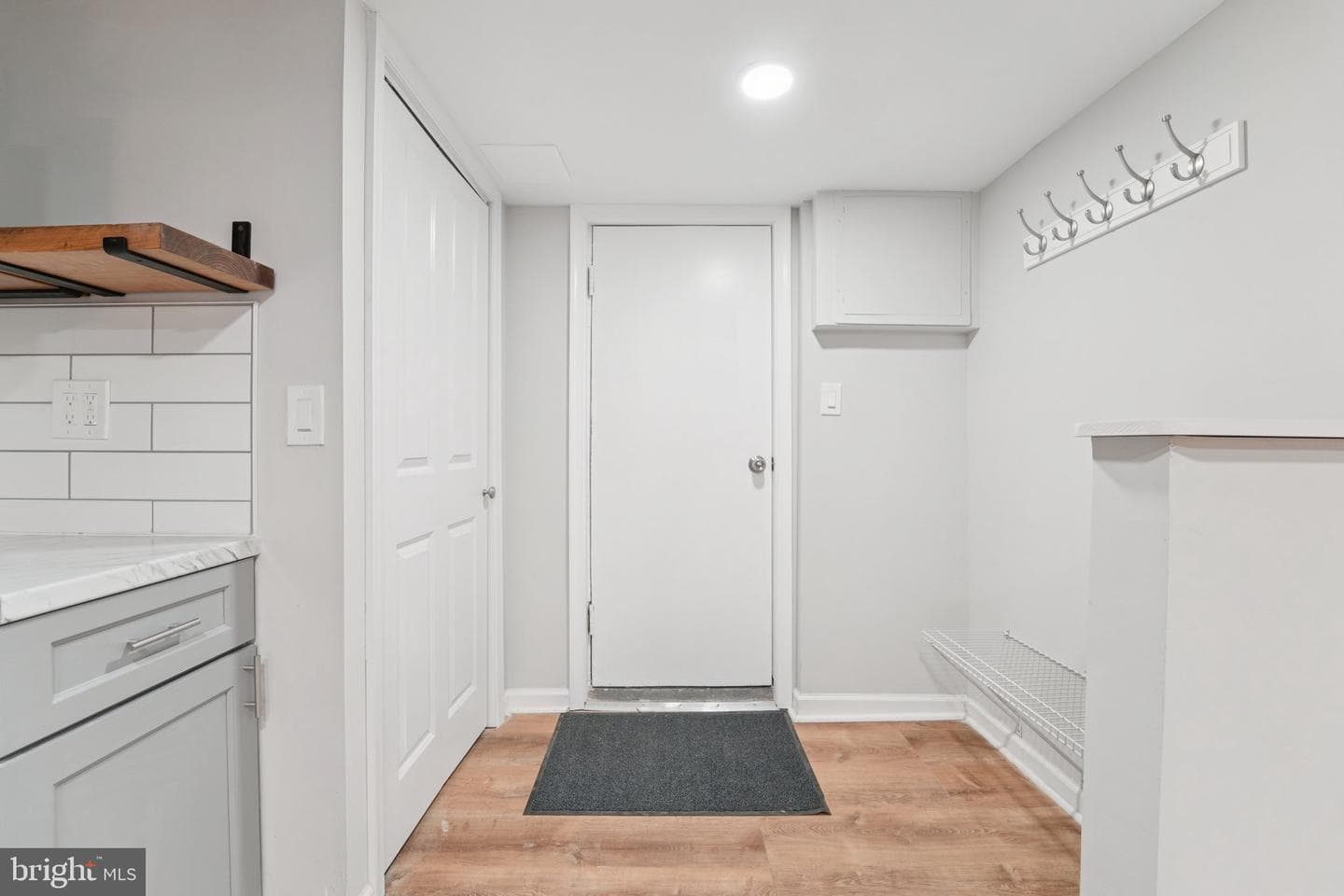 5701 The Alameda photo 22