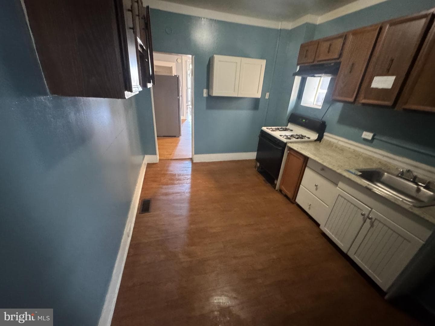 635 N Highland Avenue photo 8