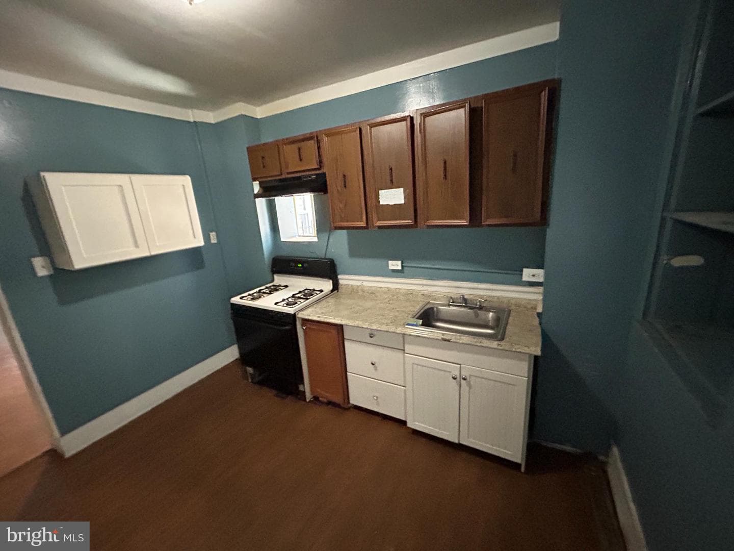 635 N Highland Avenue photo 9