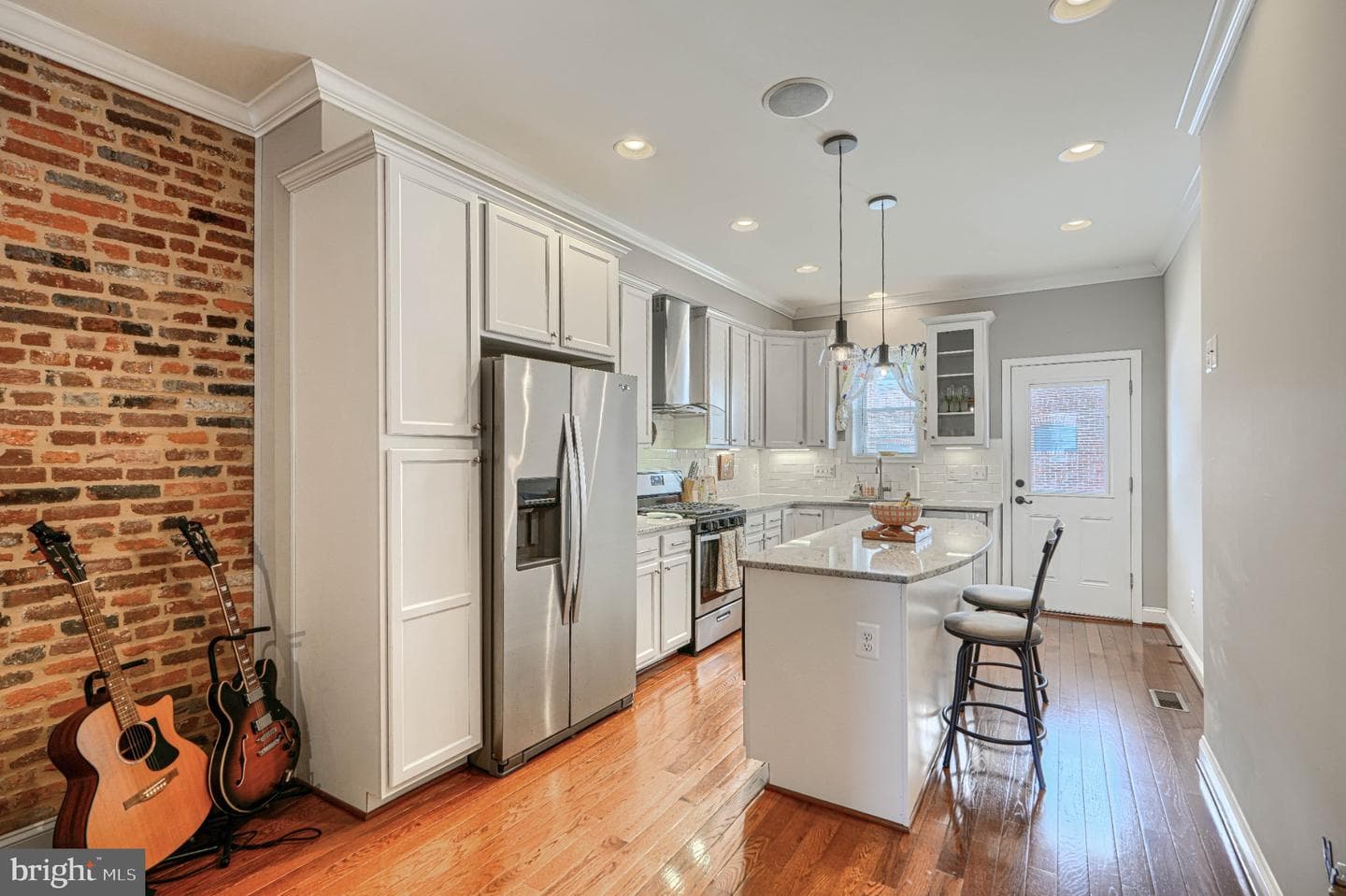 1403 E Clement Street photo 7