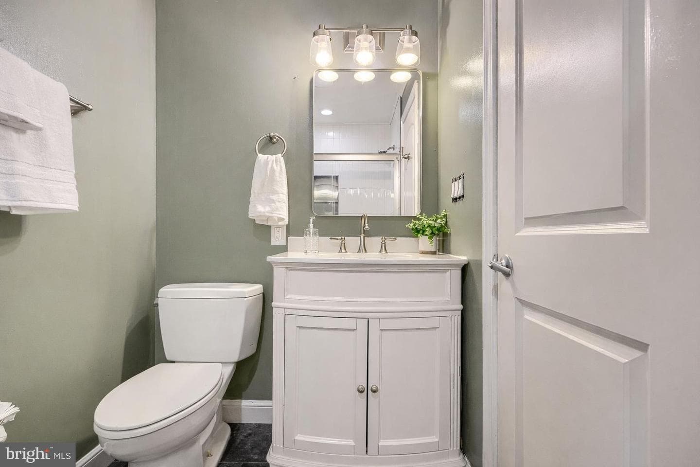 2713 Hampden Avenue photo 26