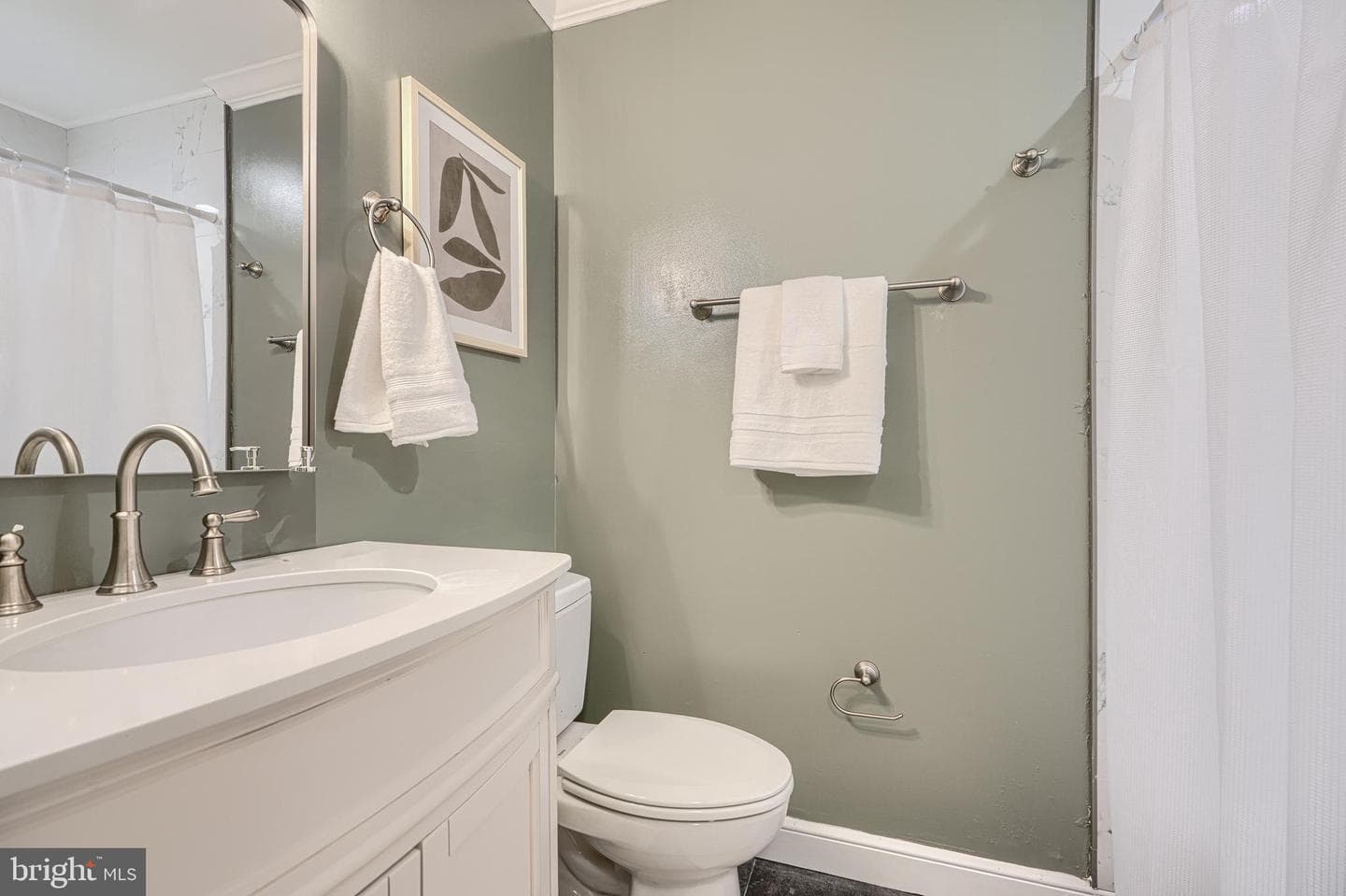 2713 Hampden Avenue photo 32
