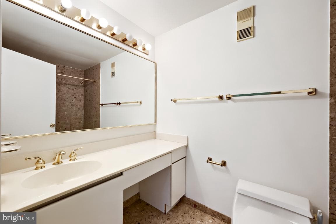 250 President Street #603 photo 13