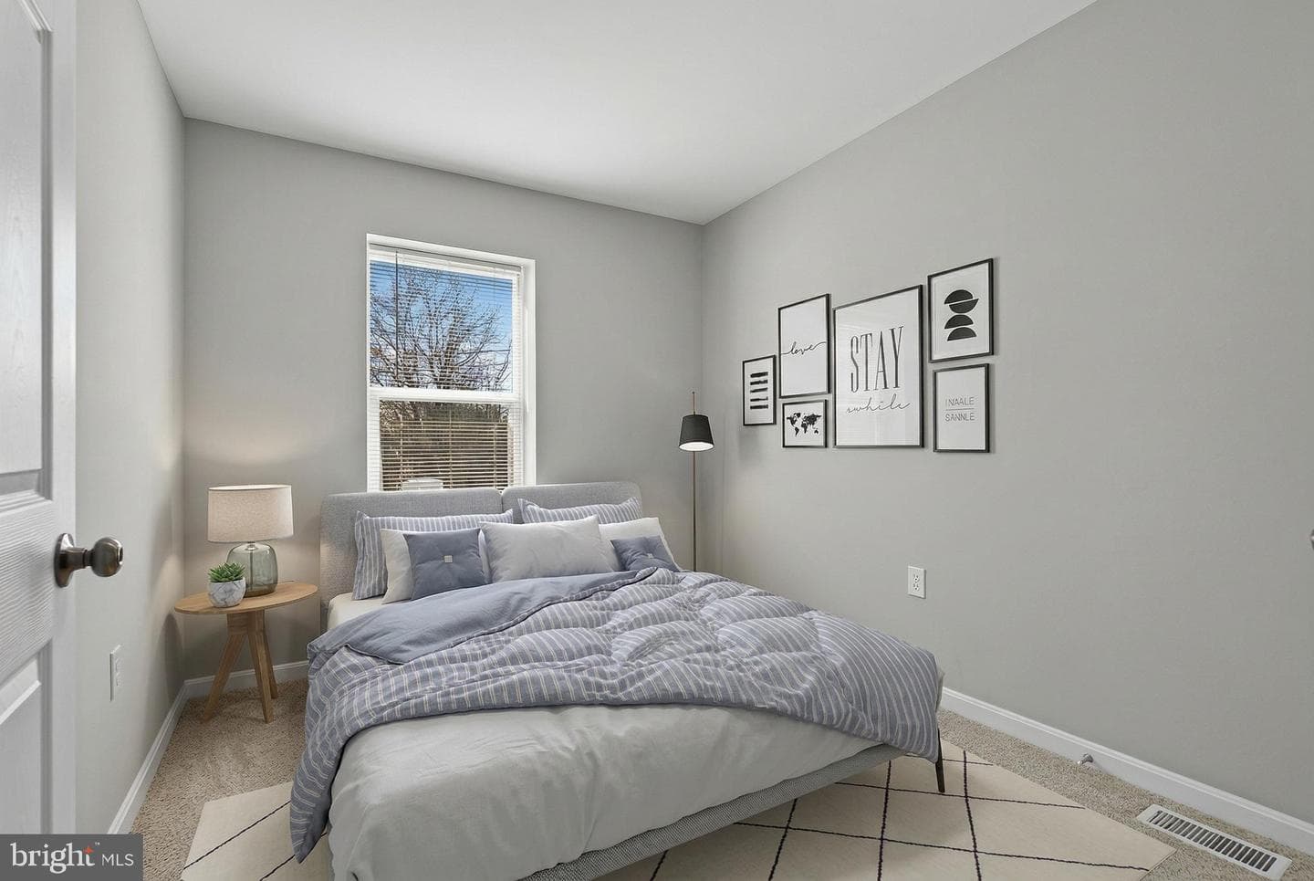3023 W Garrison Avenue photo 11
