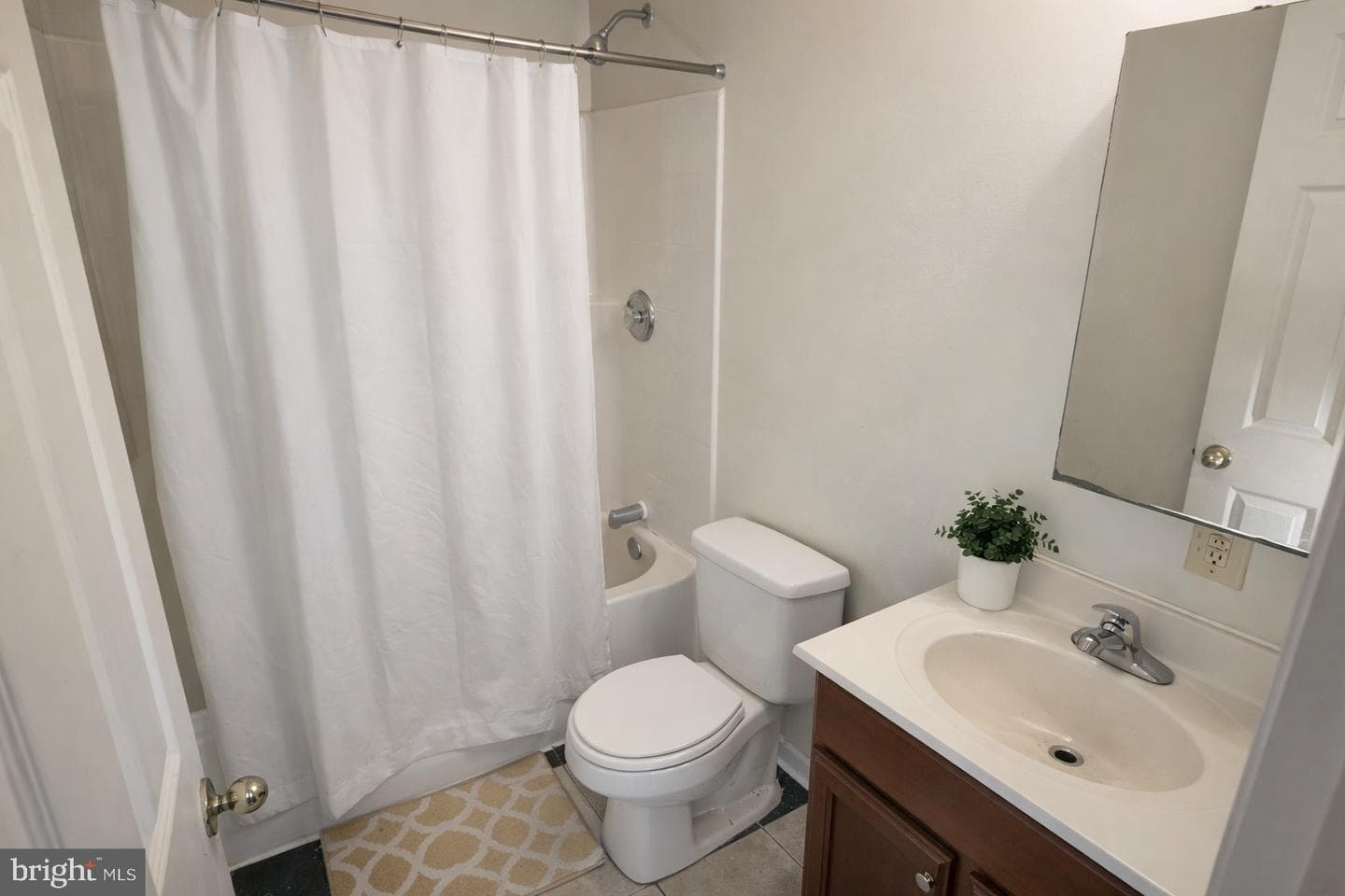 2693 Wilkens Avenue photo 4