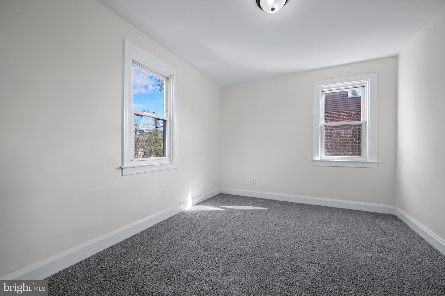 5510 Sefton Avenue photo 20