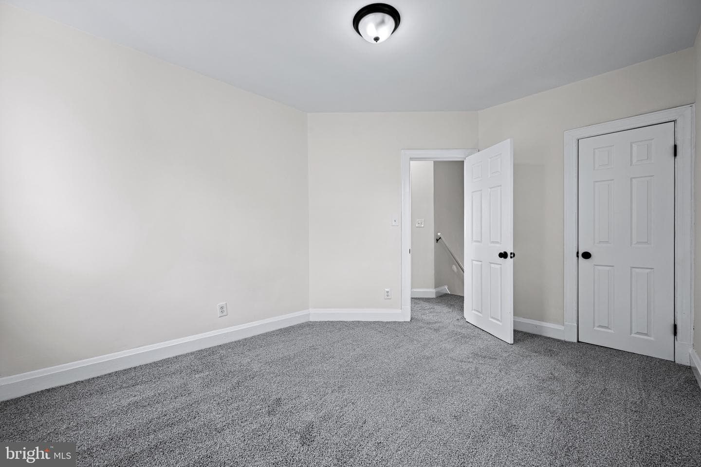 5510 Sefton Avenue photo 21