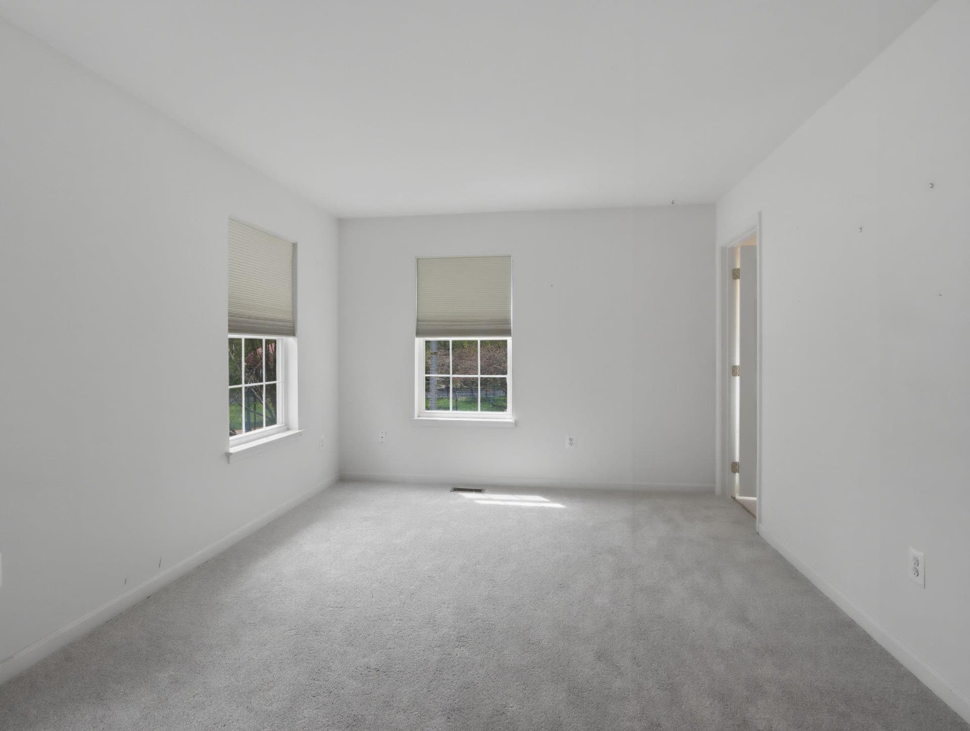 907 Myrtle Avenue photo 23