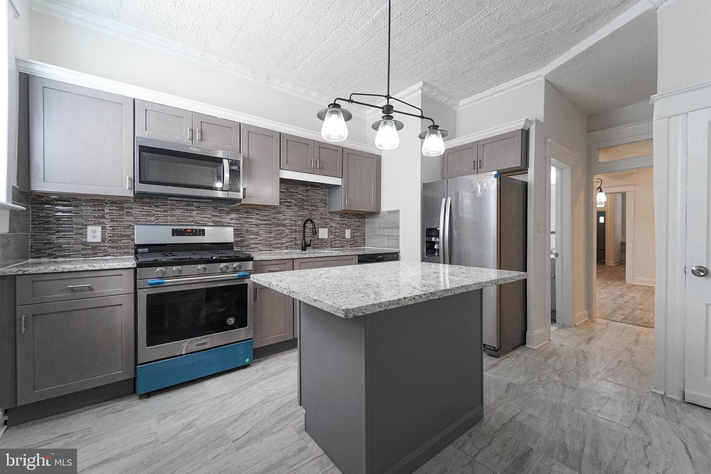 2749 Riggs Avenue photo 14