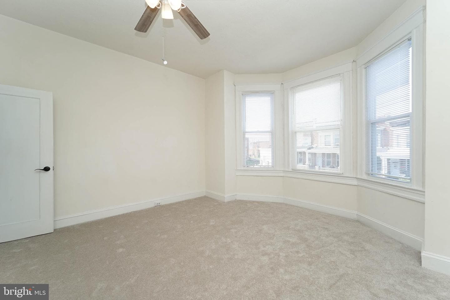 2749 Riggs Avenue photo 21
