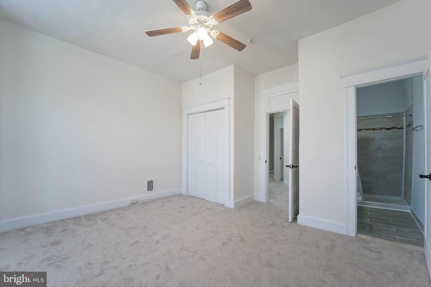 2749 Riggs Avenue photo 23