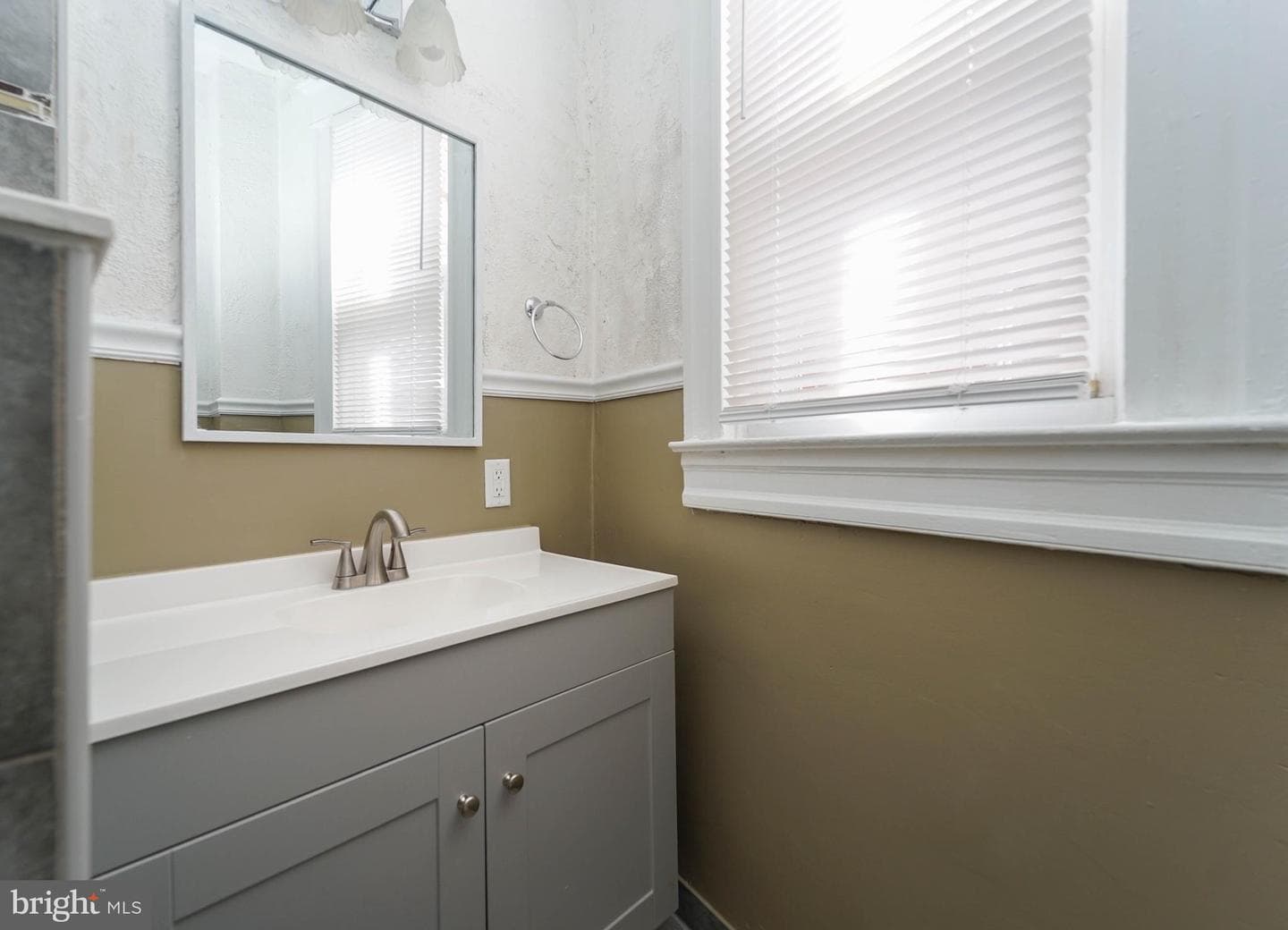 2749 Riggs Avenue photo 29