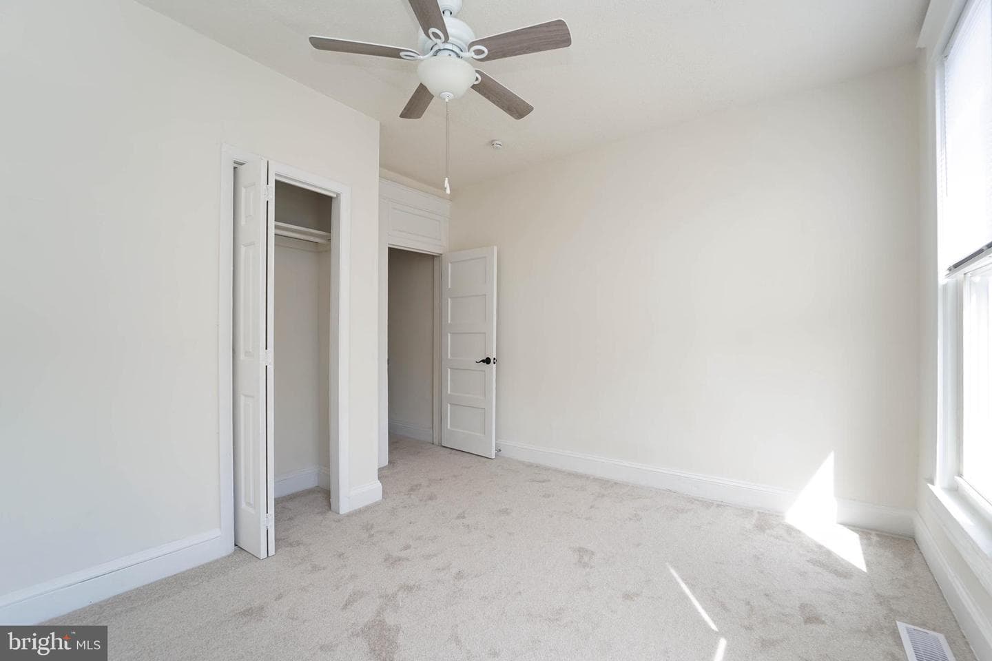 2749 Riggs Avenue photo 33