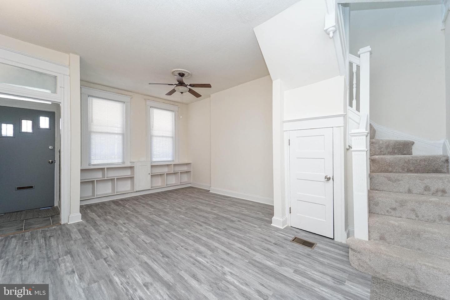 2749 Riggs Avenue photo 7