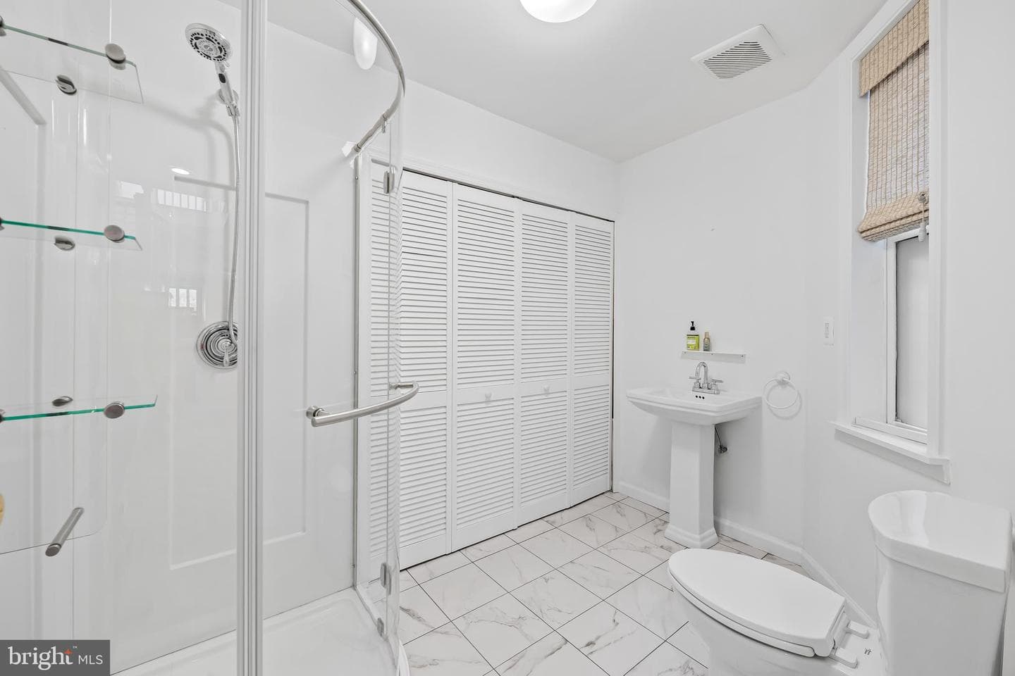 2024 Park Ave photo 36