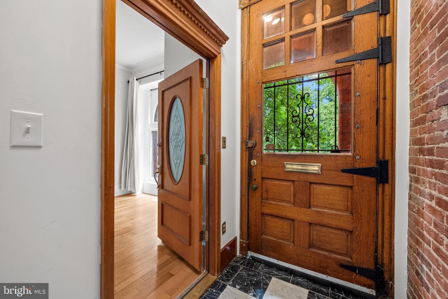 2024 Park Ave photo 4