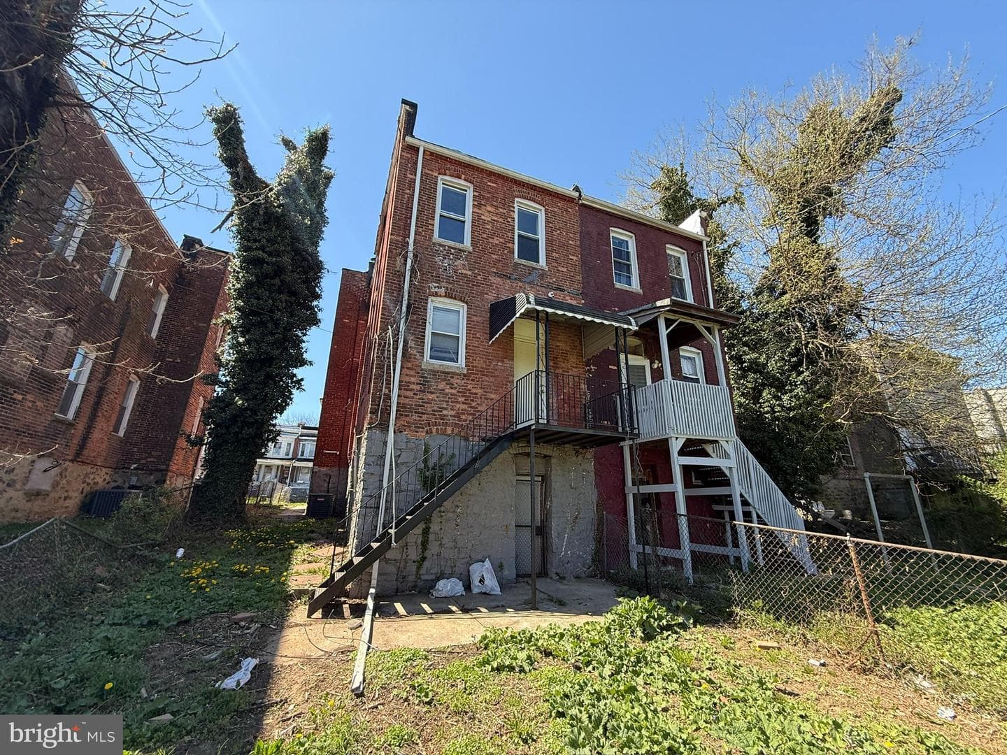 1009 Poplar Grove Street photo 4