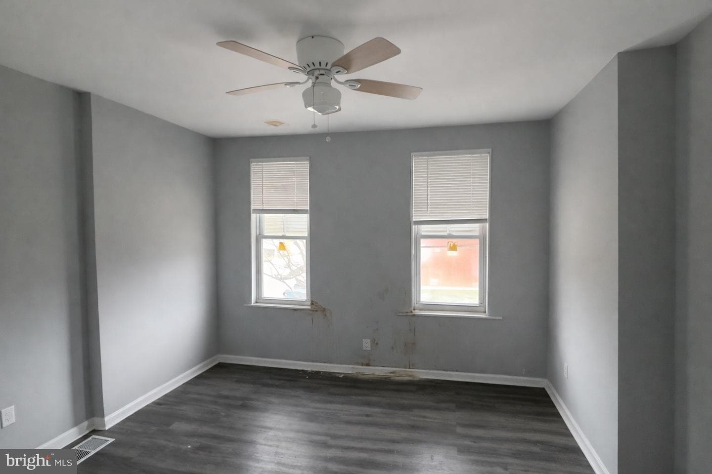 2137 Cliftwood Avenue photo 6